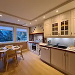 Spacious And Modern, 2-Bedroom, Near Center, Best Location