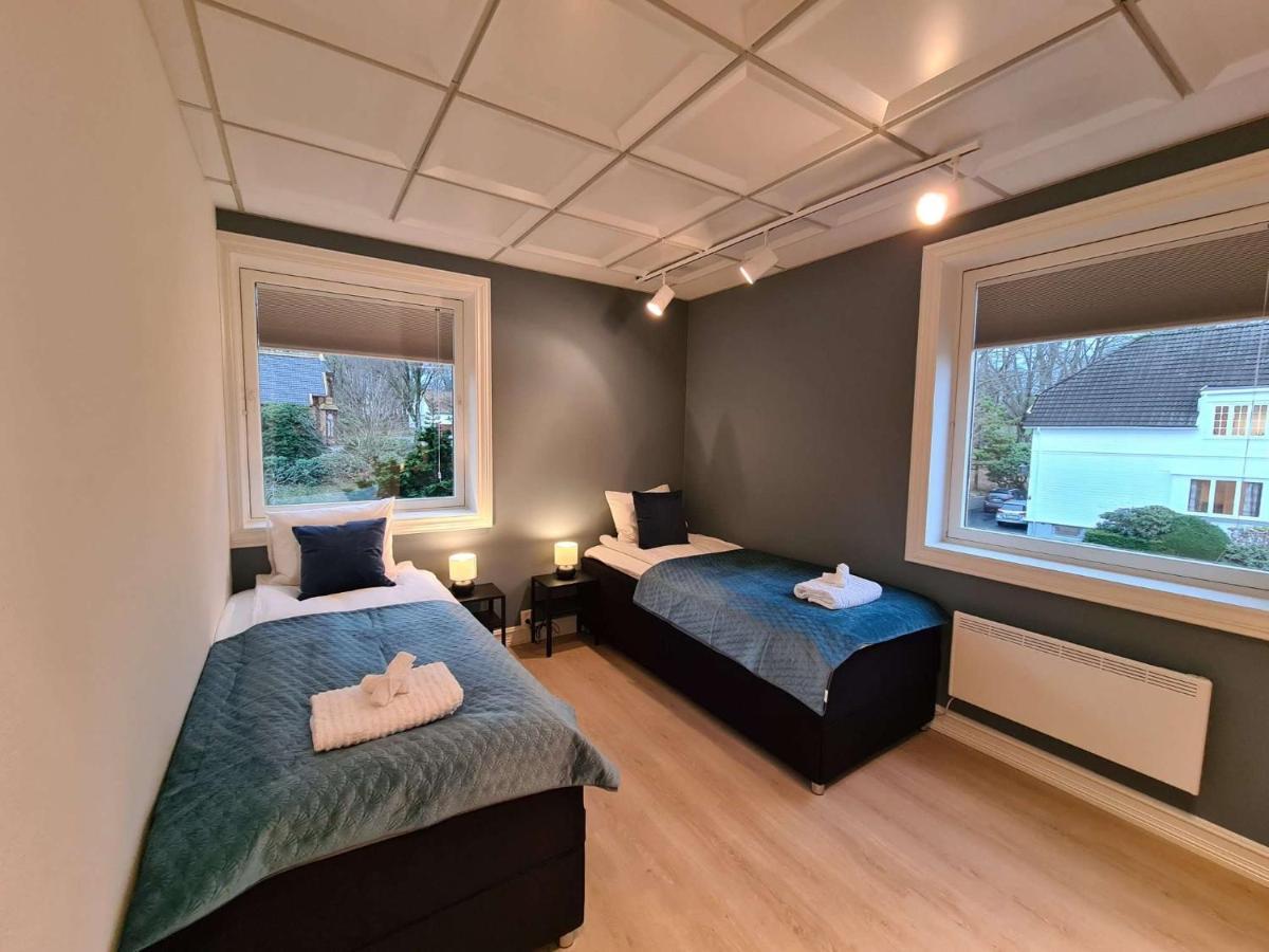 Spacious And Modern, 2-bedroom, Near Center, Best Location