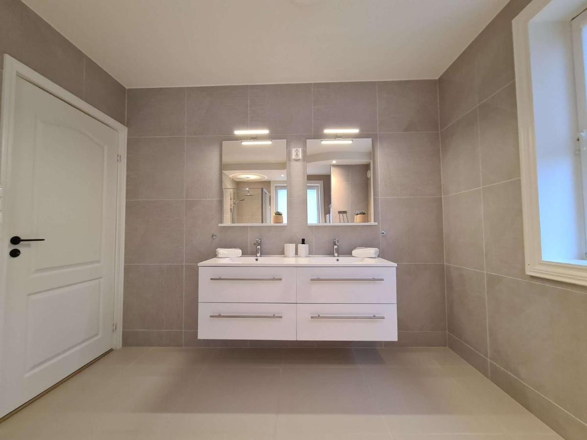 Leilighet Spacious And Modern, 2-bedroom, Near Center, Best Location